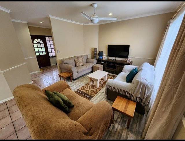 3 BEDROOM TOWNHOUSE FOR SALE IN MANORS